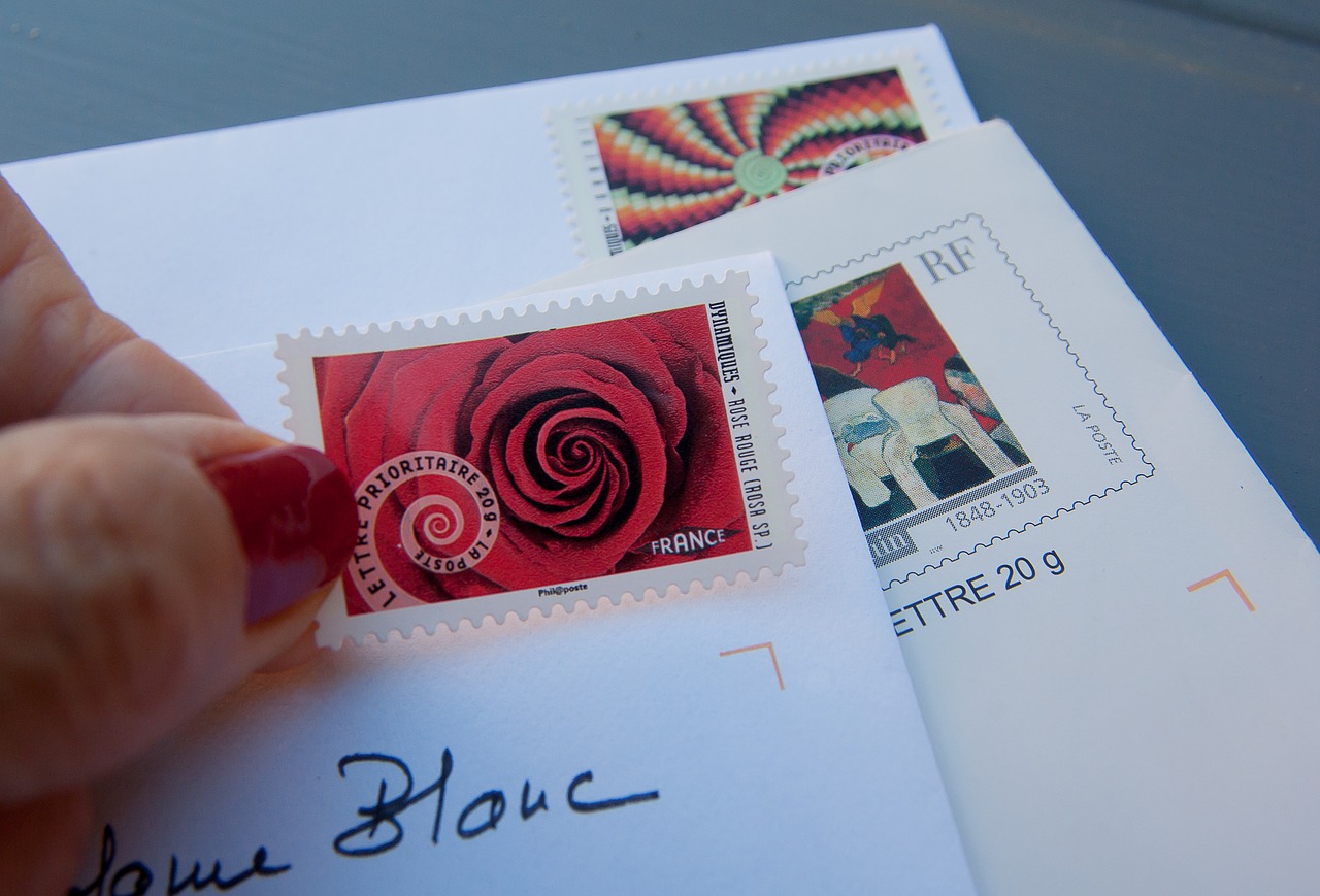 stamps-1712530_1280